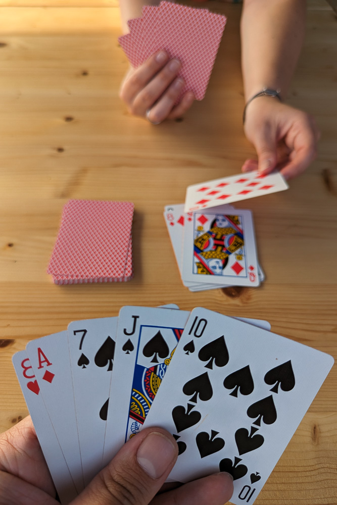 Spielsituation des Kartenspiels Mau-Mau